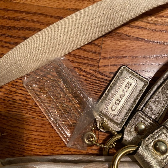 Vintage Coach Shoulder Bag - Picture 4 of 5